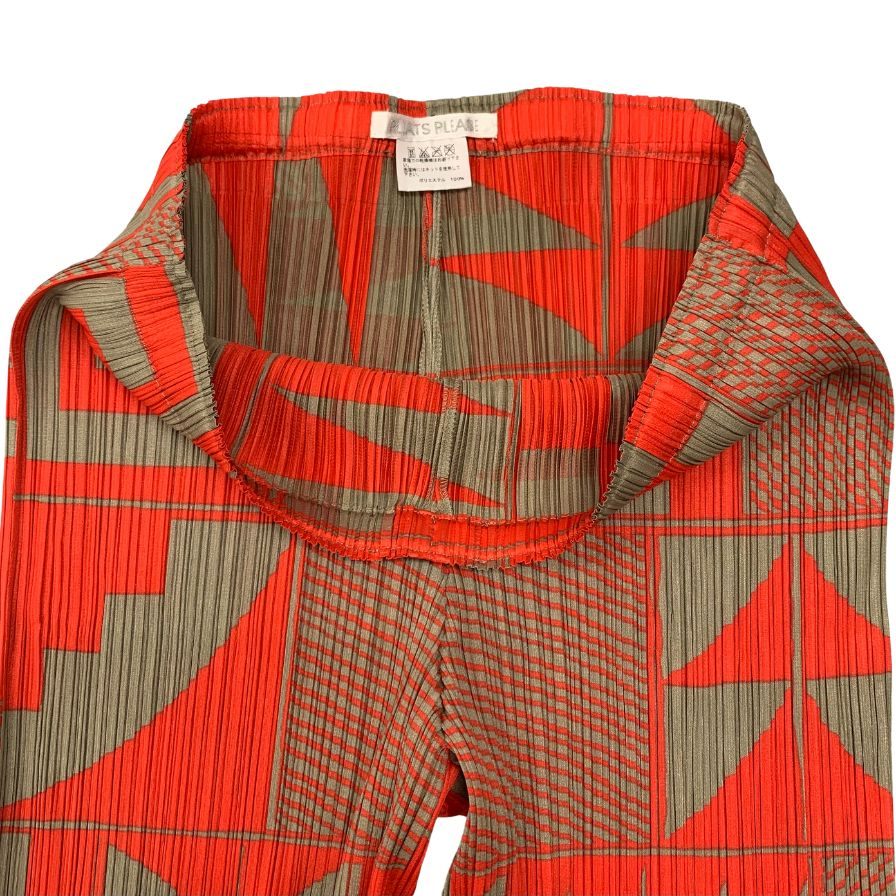 【極美品】PLEATS PLEASEプリーツプリーズイッセイミヤケ パンツ PLEATS PLEASE ISSEY MIYAKE - 極美品 プリーツプリーズ