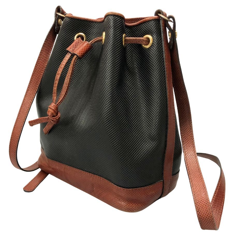 ボッテガヴェネタ ショルダーバッグ 巾着型 レザー ゴールド金具 ブラック BOTTEGA VENETA【AFE6】