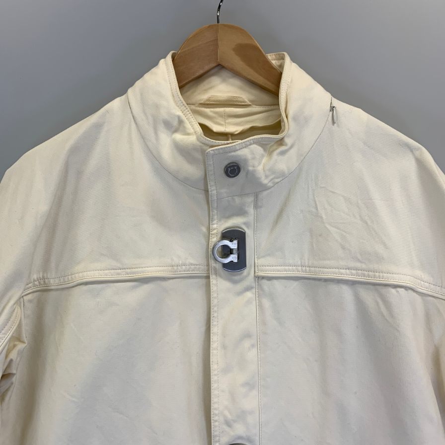 美品◆サルヴァトーレ フェラガモ コーチジャケット メタル釦 ホワイト メンズ 48サイズ Salvatore Ferragamo 【AFB1】