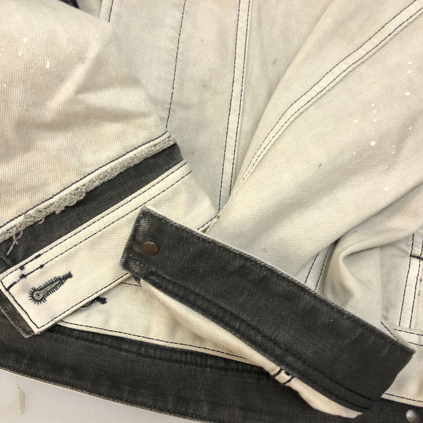 美品◆ディーゼル デニムジャケット スター D-ILLIE ペイント メンズ ホワイト Lサイズ DIESEL 【AFA16】