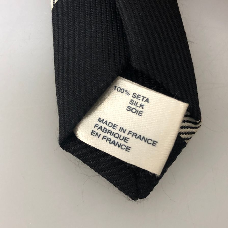 サンローランパリ ナローネクタイ ストライプ フランス製 シルク100% ブラック SAINT LAURENT PARIS【AFI11】