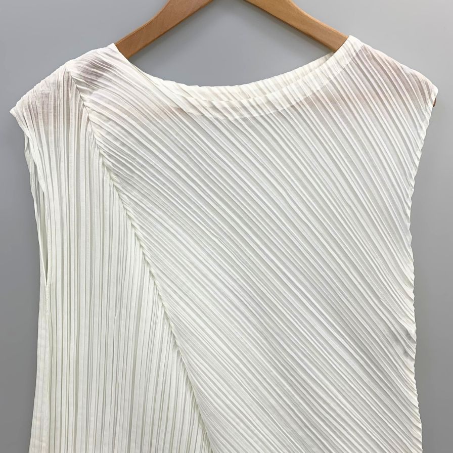 ISSEY MIYAKE イッセイミヤケ　アシンメトリーワンピース アシンメトリー ワンピース ライトグレー カーキグリーン