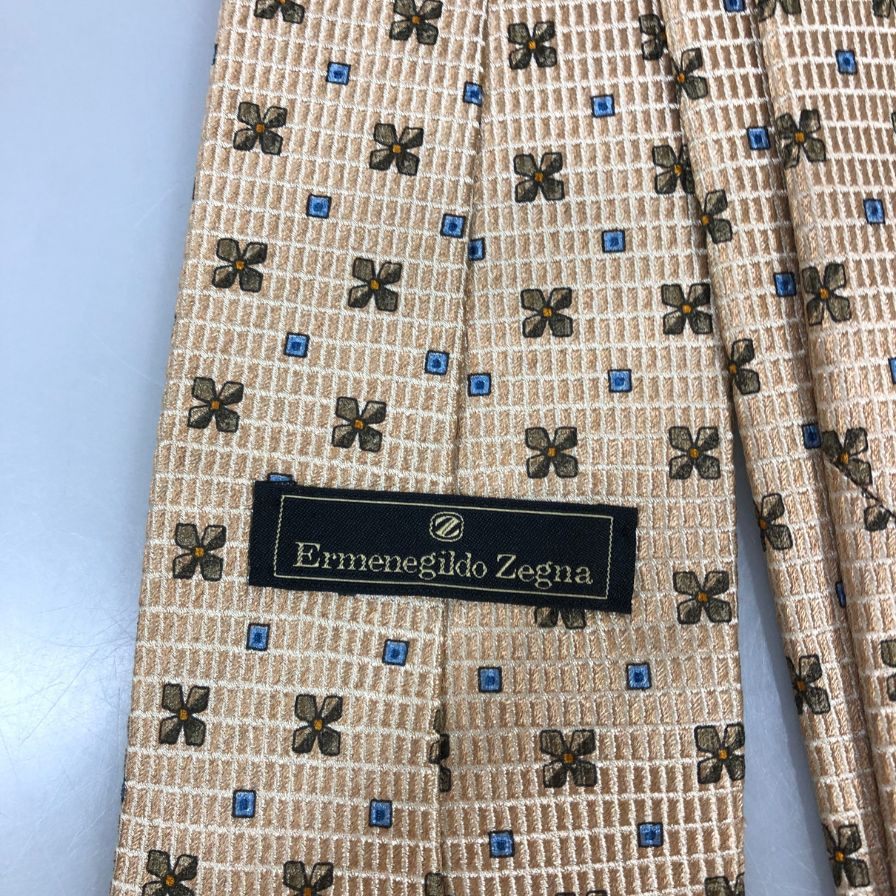 エルメネジルドゼニア ネクタイ シルク100％ 花 総柄 ベージュ系 Ermenegildo Zegna【AFI19】