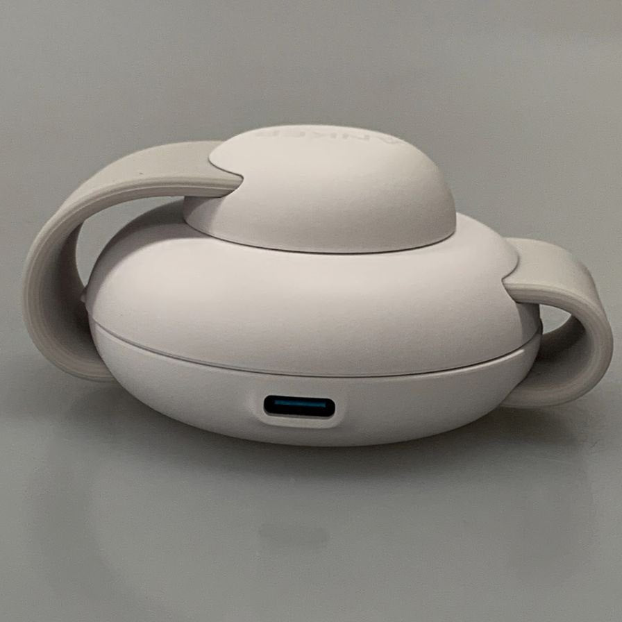 アンカー ワイヤレス充電ステーション マグネット式 ホワイト A25M8 Anker MagGo Wireless Charging Station（3-10-1, Foldable Pad）【AFI5】【中古】