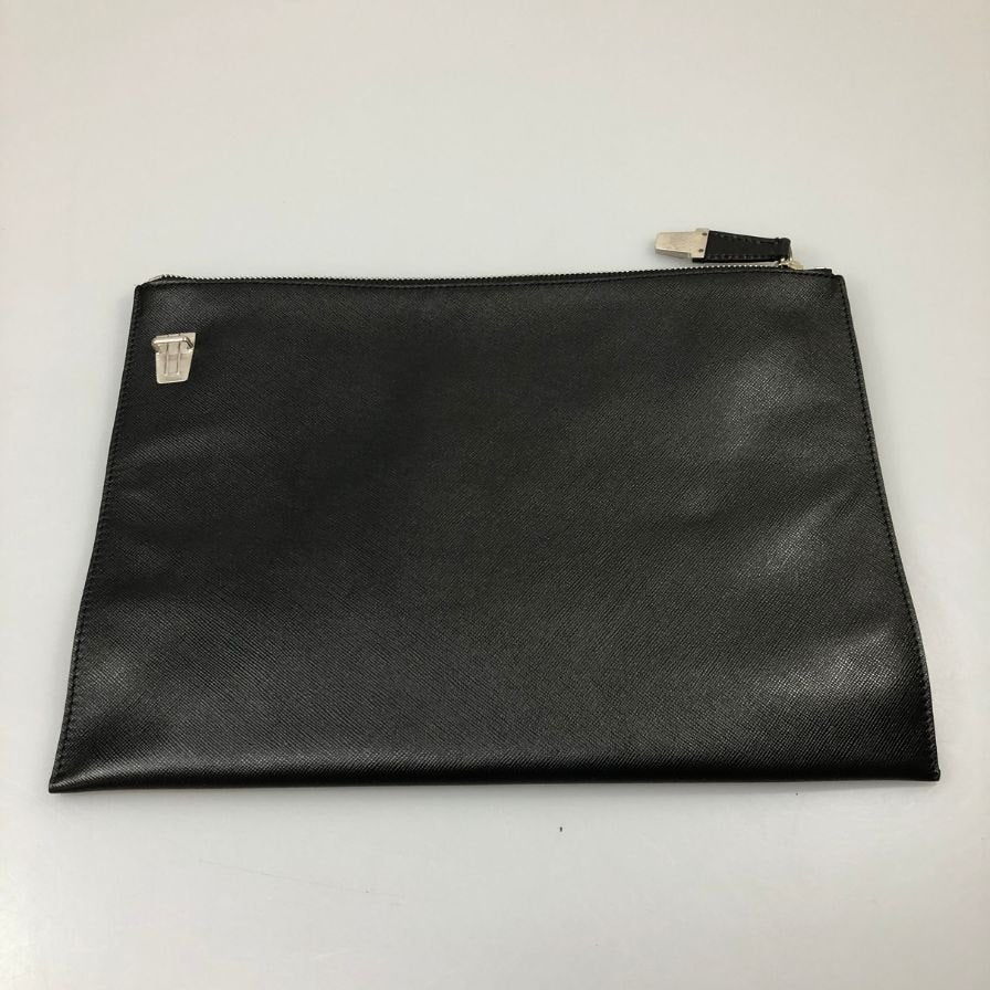 プラダ サフィアーノ レザー 薄型 クラッチ バッグ ブラック PRADA【AFE8】
