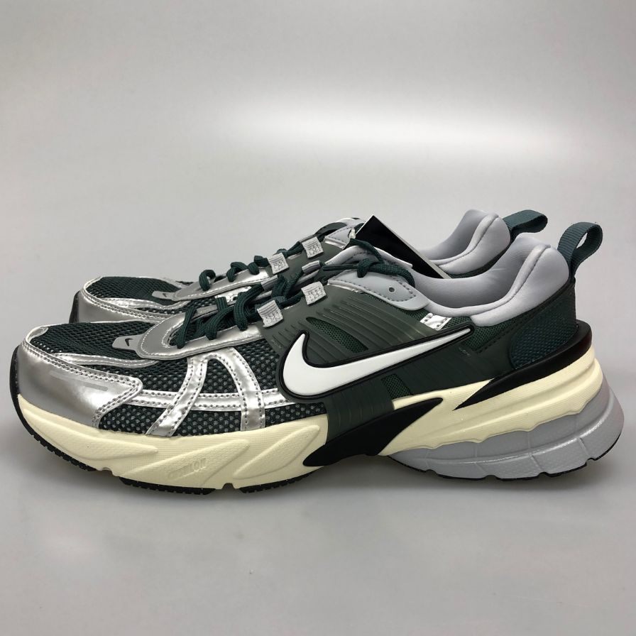 ナイキ スニーカー HJ4497-300 V2K RUN メンズ US11 グリーン系 VINTAGE GREEN NIKE 約29.0cm【AFD14】