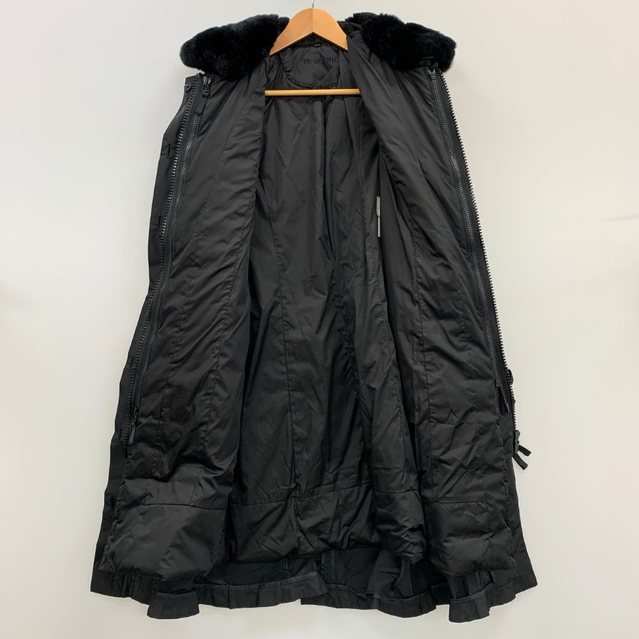 美品◆トゥービーシック コート フリル デザイン 中綿 ダウン 襟ファー  ブラック レディース サイズ42 TO BE CHIC 【AFF21】