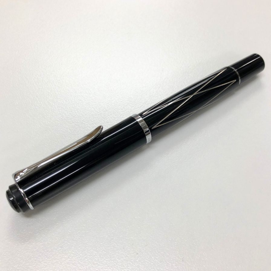ペリカン 万年筆 M215 クラシック トラディショナル Mニブ（中字） Pelikan ペリカン 万年筆 クラシック（クラシック