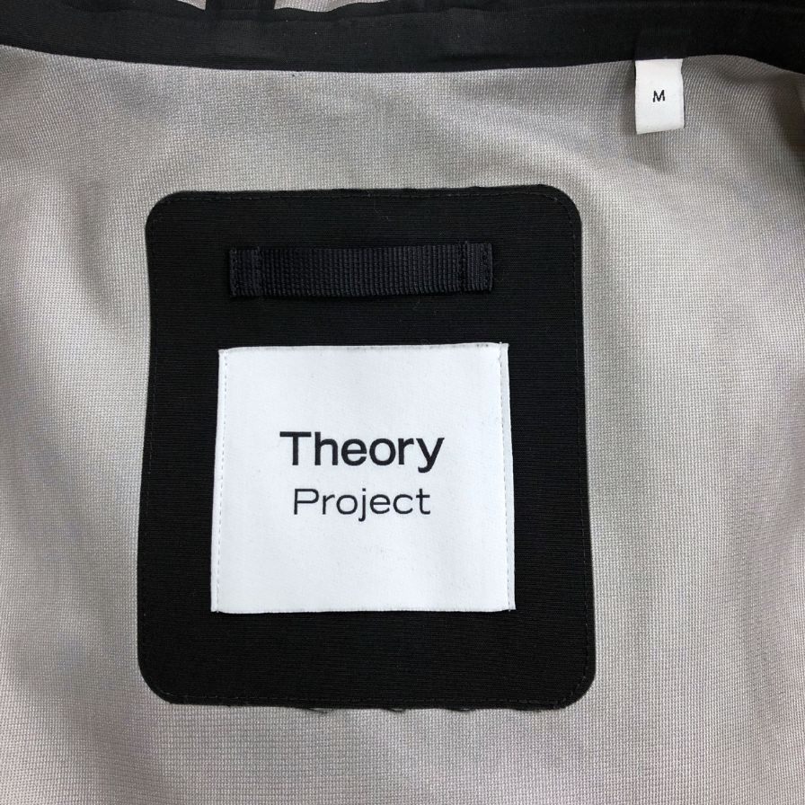 極美品◆セオリー ナイロンフーデッドジャケット ドローコード ブラック サイズM メンズ theory 【AFB56】