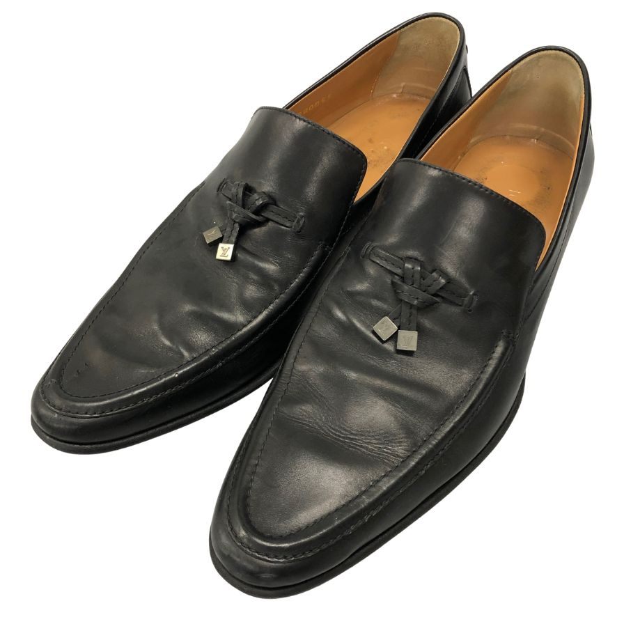 ルイヴィトン タッセルローファー Uチップ レザー キューブ ロゴチャーム メンズ ブラック サイズ7.5 LOUIS VUITTON 約26.0cm【AFC1】