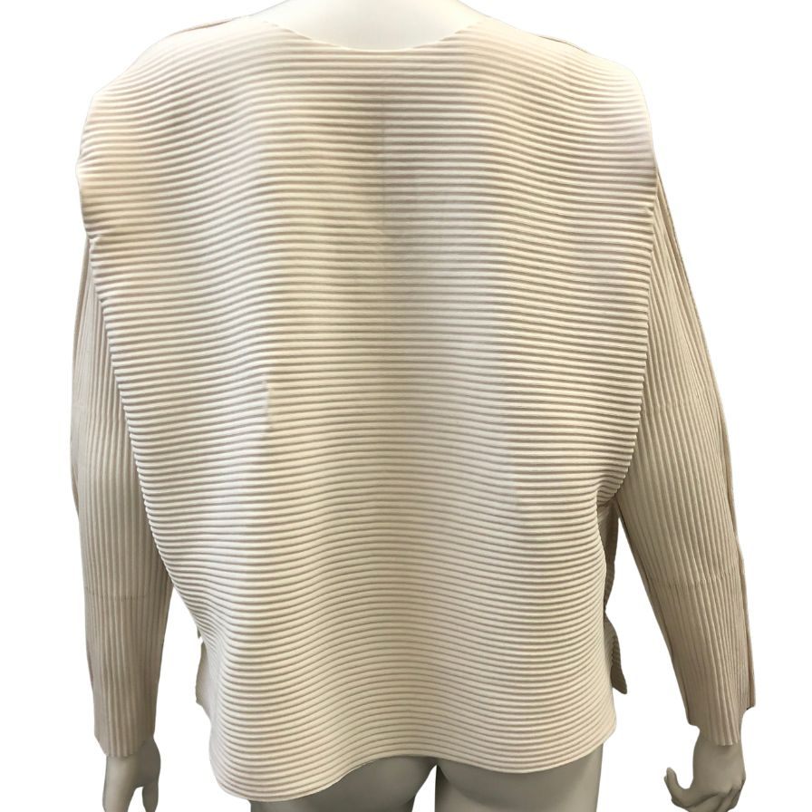 美品◆ミー イッセイミヤケカットソー MI82KJ569 エイポックインサイド ポリエステル  レディース  ホワイト ME ISSEY MIYAKE 【AFB25】