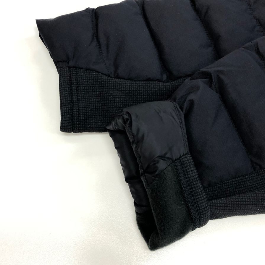 新品同様◆ザ ノースフェイス 中綿ジャケット レッドランフーディ NY82576 ブラック メンズ サイズM THE NORTH FACE 【AFF19】