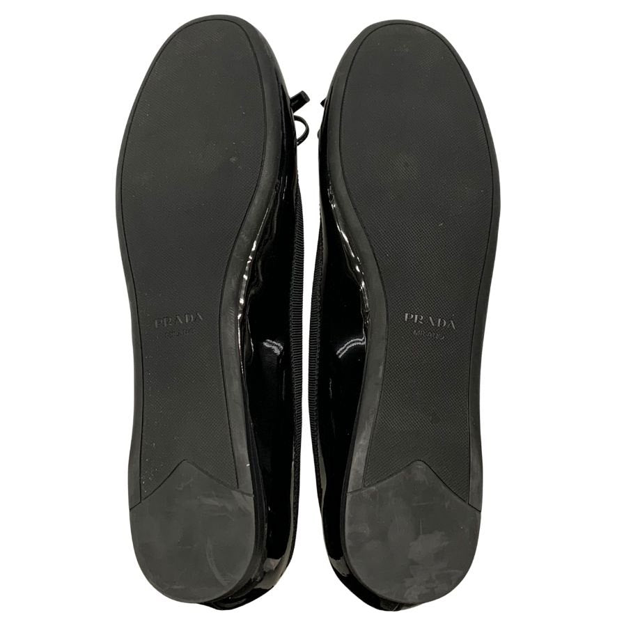 PRADA ブラック フラットシューズ リボン付き 新作*PRADA* ベルベットリボン付きパンプス ブラック (PRADA