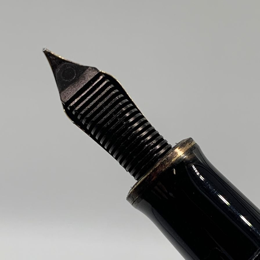 ペリカン 万年筆 スーベレーン 緑縞 ストライプ ペン先18C-750 F字 PELIKAN Souveran【AFI8】