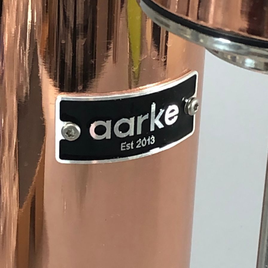 アールケ カーボネーター3 炭酸水メーカー ピンク aarke carbonator 3【AFE13】【中古】