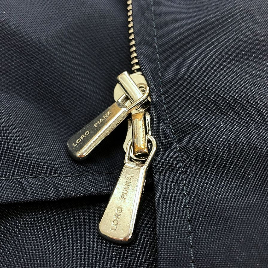 極美品◆ロロピアーナ ジップアップベスト ネイビー ナイロン カシミヤ混 サイズS Loro Piana 【AFB8】