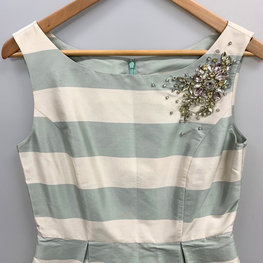 Grace Class グレースクラス ノースリーブワンピース ビジュー 装飾 美品◇グレースコンチネンタル ノースリーブワンピース ビジュー