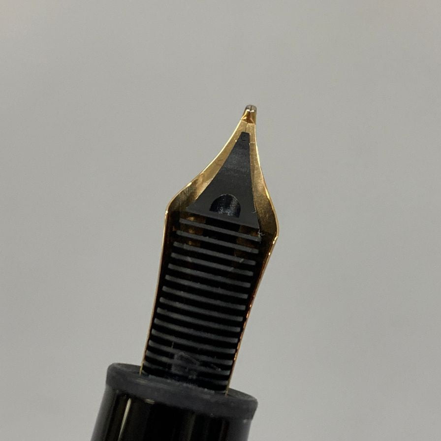 モンブラン マイスターシュテュック 4810 ペン先Au585 ブラック ゴールド MONTBLANC MEISTERSTUCK【AFI4】