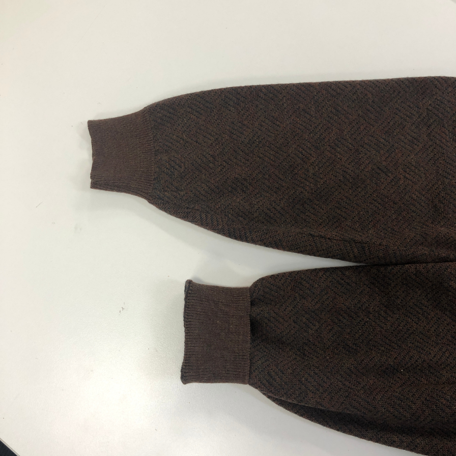 美品◆ヴァレンティノ ウオモ Vネックニット ブラウン メンズ サイズXL valentino UOMO 【AFB9】