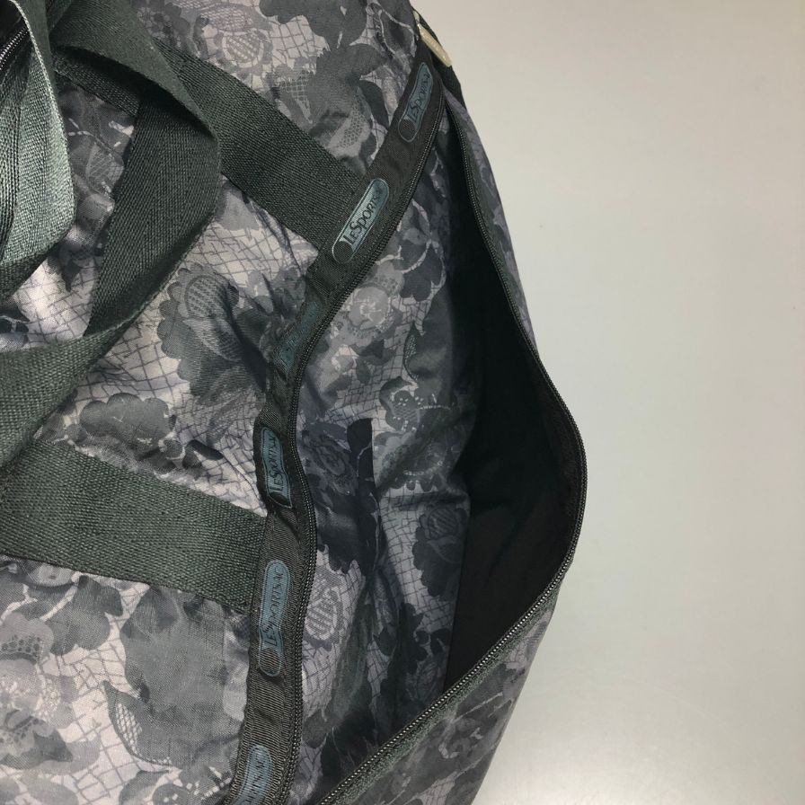 レスポートサック ボストンバッグ 花柄 ブラック系   LeSportsac【AFE5】