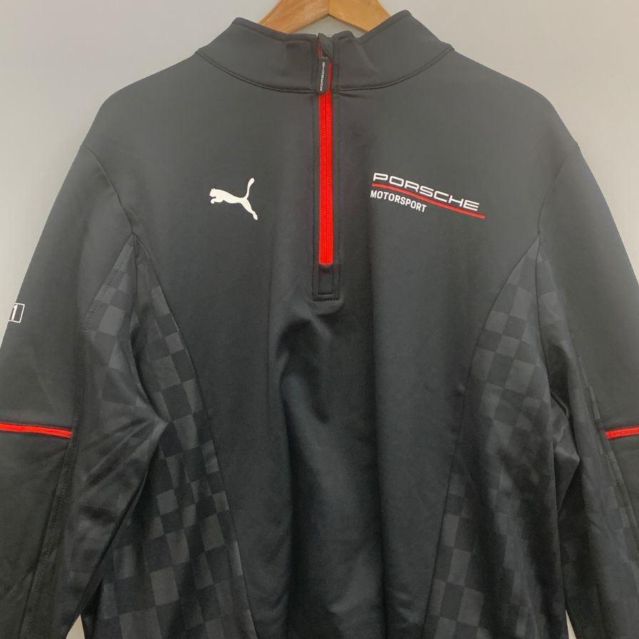 新品同様◆ポルシェ モータースポーツ レプリカ ミッドレイヤー モータースポーツ ウェア ブラック サイズXL  PORSCHE 【AFF21】