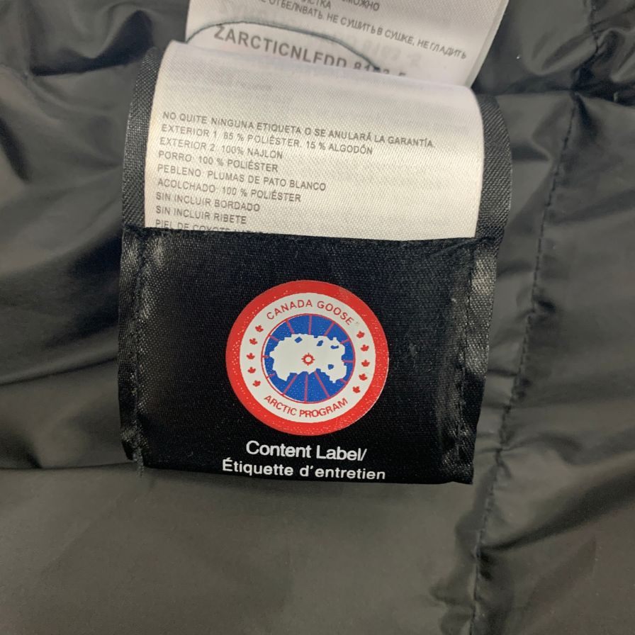 美品◆カナダグース カムループス ダウンジャケット ブラック サイズM CANADA GOOSE 【AFA20】