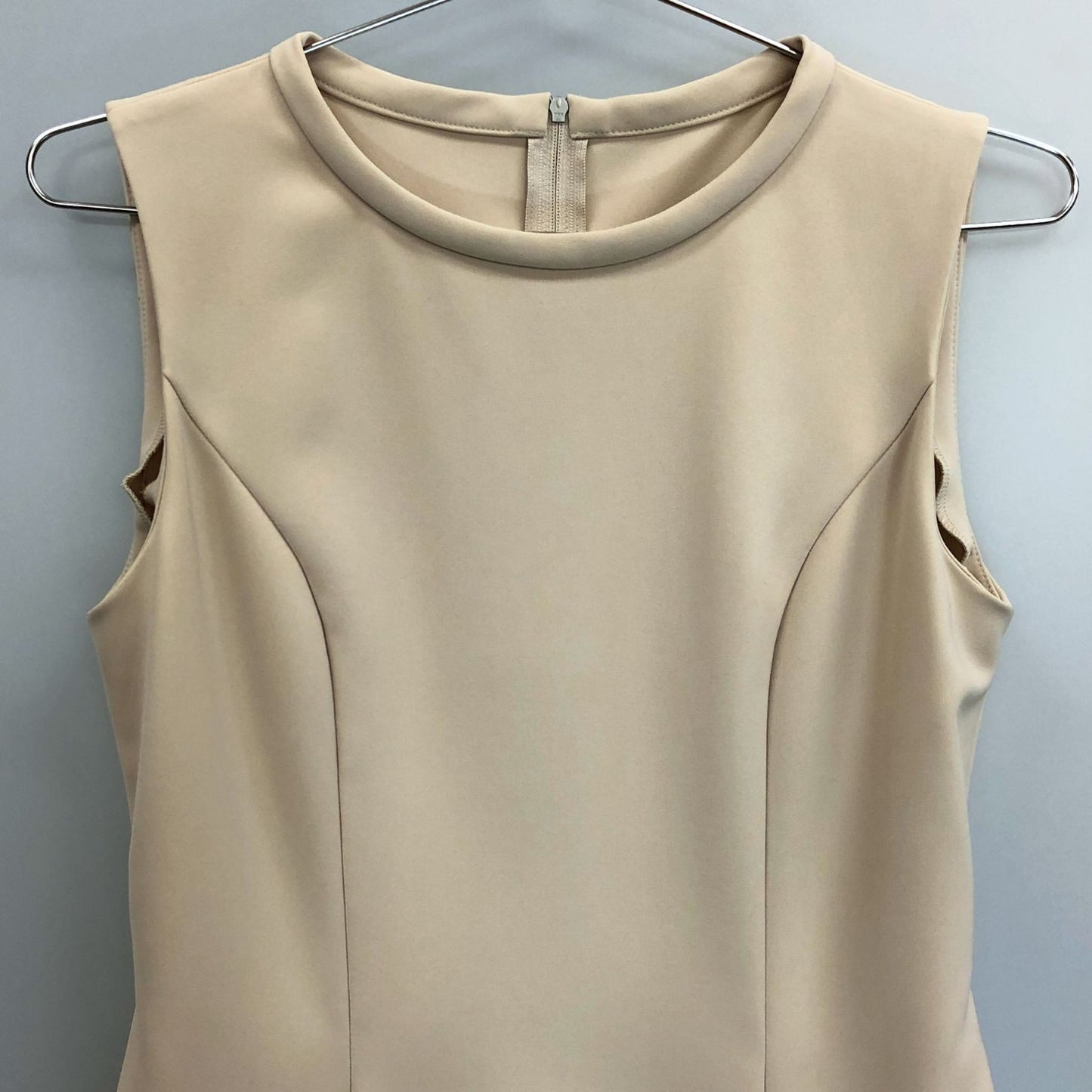 中古◆デイジー リン フォクシー コクーン タック ワンピース ノースリーブ 32109 レディース サイズ38 ベージュ DAISY LIN for FOXEY 【AFB13】