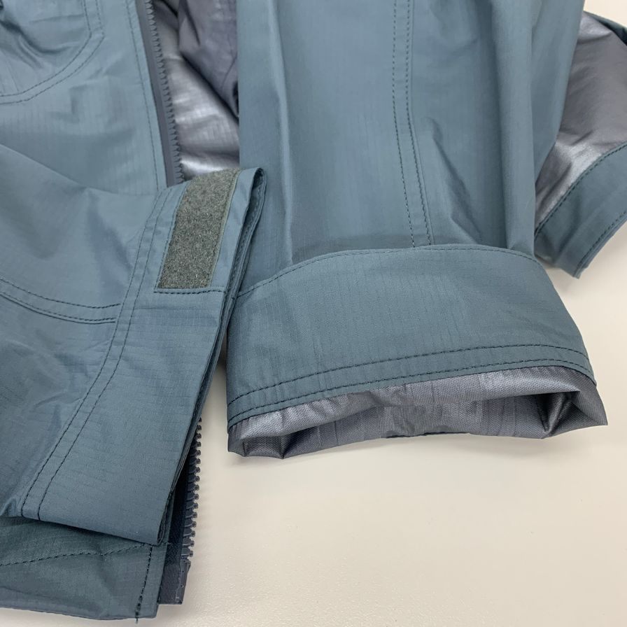 新品同様◆ザ ノース フェイス NP12610 ハイカーズジャケット スレートグレー  サイズL メンズ THE NORTH FACE 【AFA9】