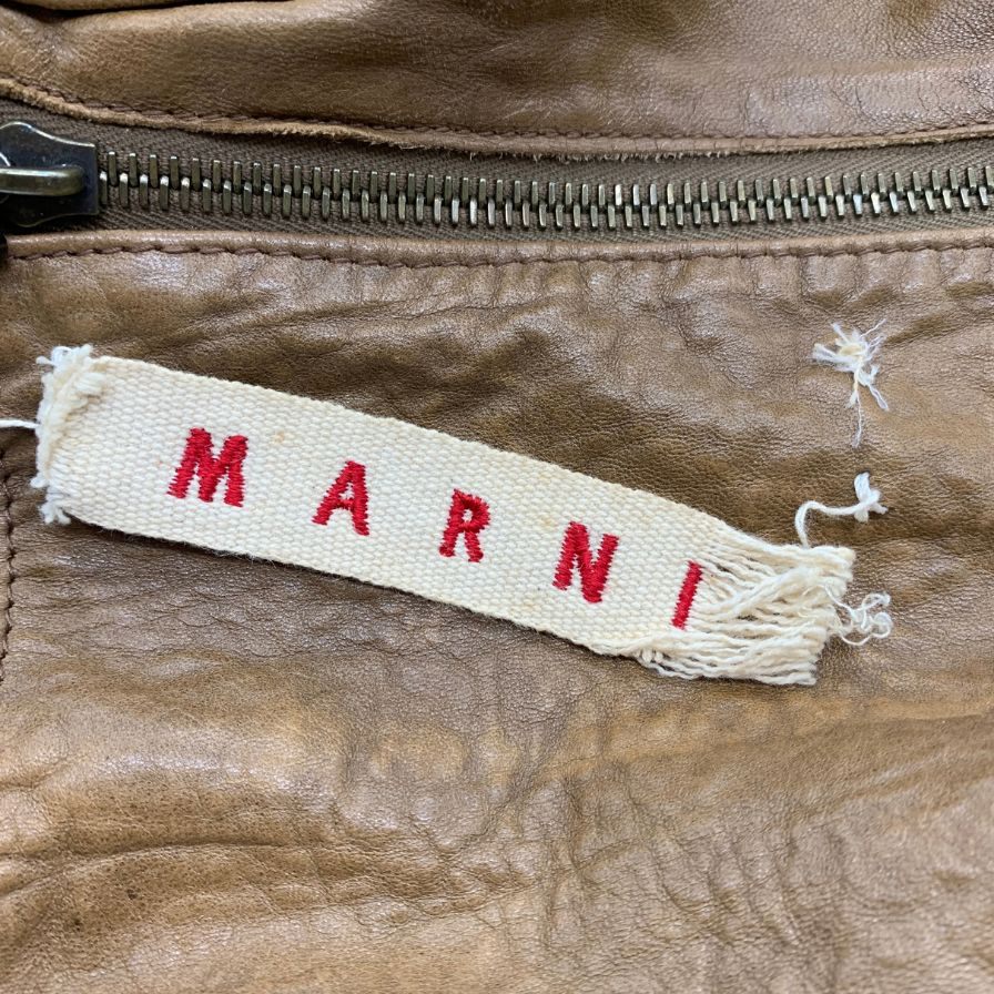 マルニ ショルダーバッグ レザー ブローチ・バッチあしらい ブラウン レディース MARNI【AFE4】