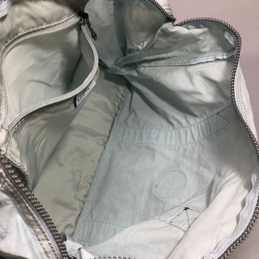キプリング ハンドバッグ ホワイト チャーム付き kipling【AFE5】