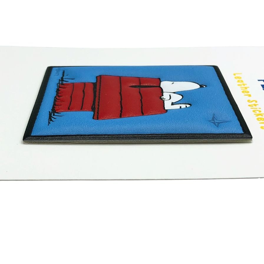 グローブトロッター ピーナッツ レザーステッカー スヌーピー＆ドッグハウス ユニセックス globe-trotter【AFI5】【中古】