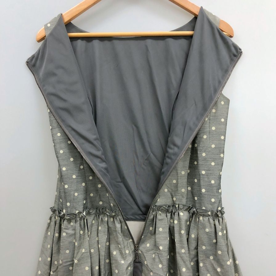 美品◆フォクシー ニューヨーク ワンピース ドット 水玉 28868 グレー レディース サイズ40 FOXEY NEW YORK 【AFB10】