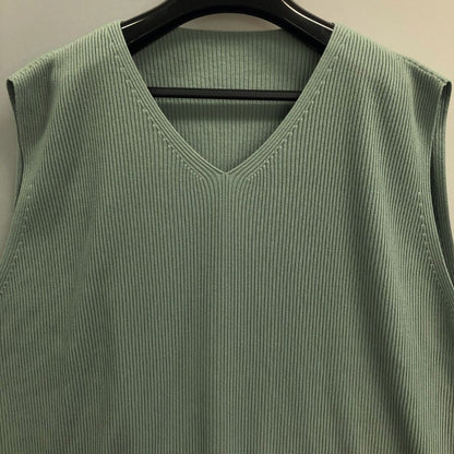 美品◆イッセイミヤケオムプリッセ ベスト HP51KE217 プリーツ メンズ グレー系 サイズF ISSEY MIYAKE HOMME PLISSE 【AFB36】