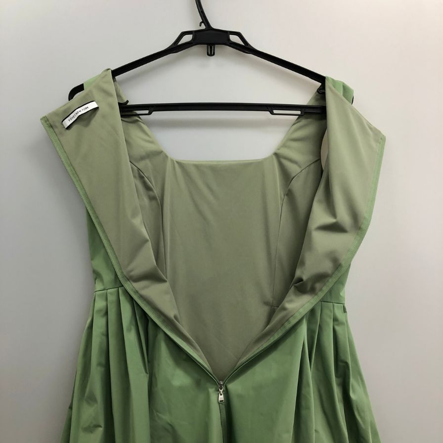美品◆フォクシーニューヨーク ノースリーブフレアワンピース 34551-NA0FY106T レディース グリーン  サイズ40 FOXEY NEW YORK 【AFB36】