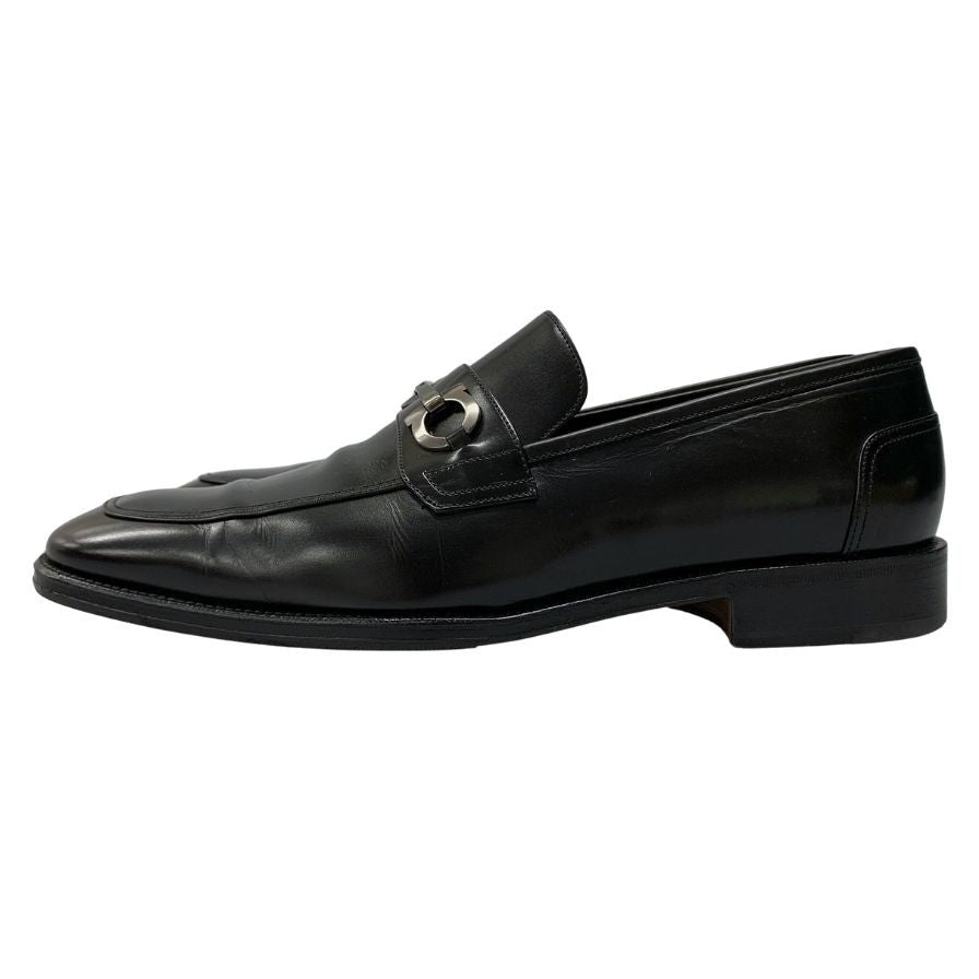Salvatore Ferragamo 黒 レザー ローファー FERRAGAMO - フェラガモ／Salvatore Ferragamo ビットローファー