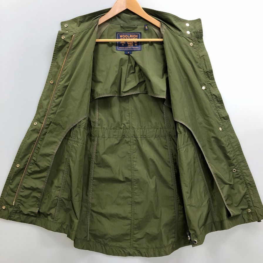極美品◆ウールリッチ ウーレンミルズ ナイロンコート カーキ レディース サイズS WOOLRICH WOOLEN MILLS 【AFB5】