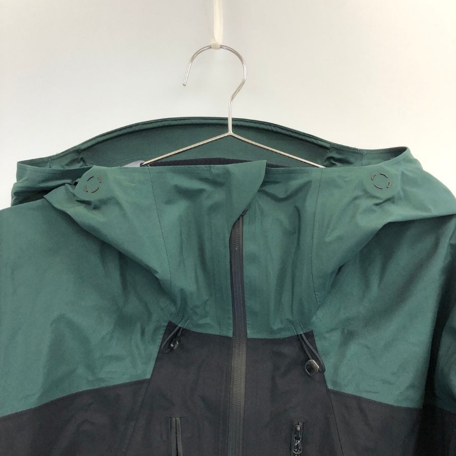 新品同様◆サロモン LC2638200  スノージャケット グリーン ブラック サイズS メンズ SALOMON 【AFB41】