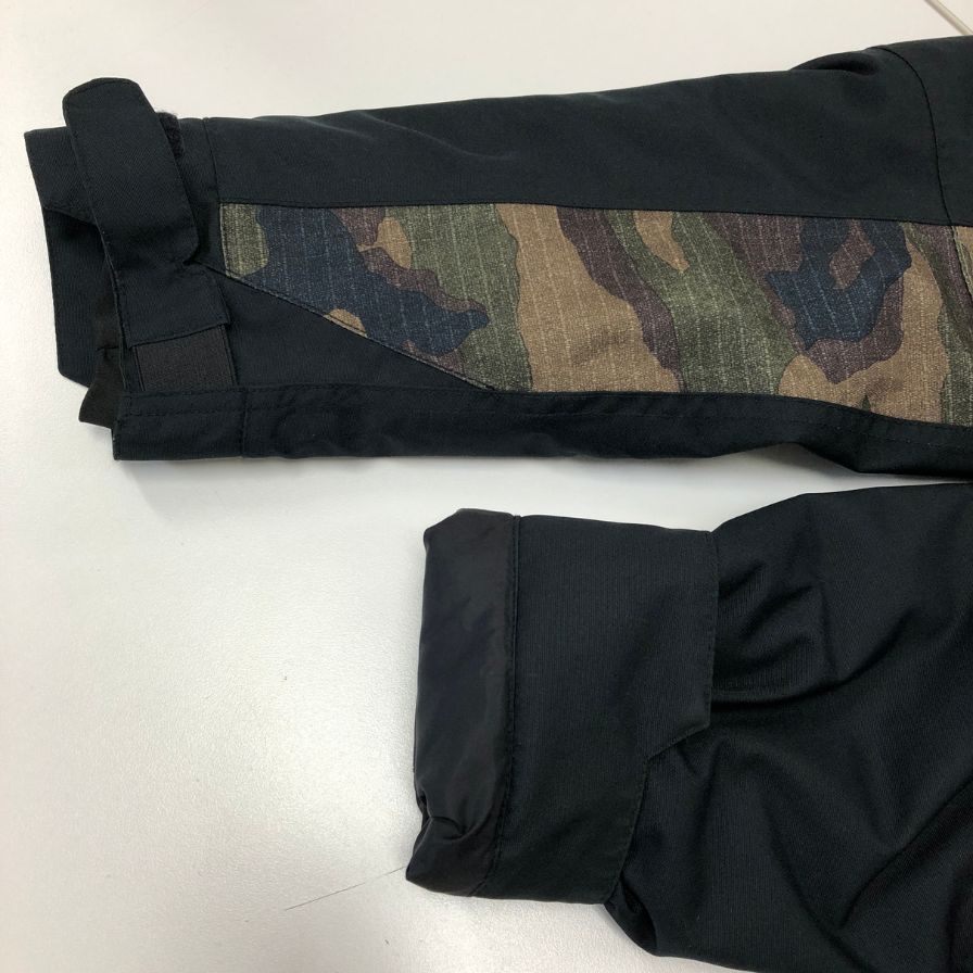 美品◆シックスエイトシックス マウンテンパーカー ジャケット カモフラ×ブラック×ブラウン サイズS スキーウェア 686 【AFA18】