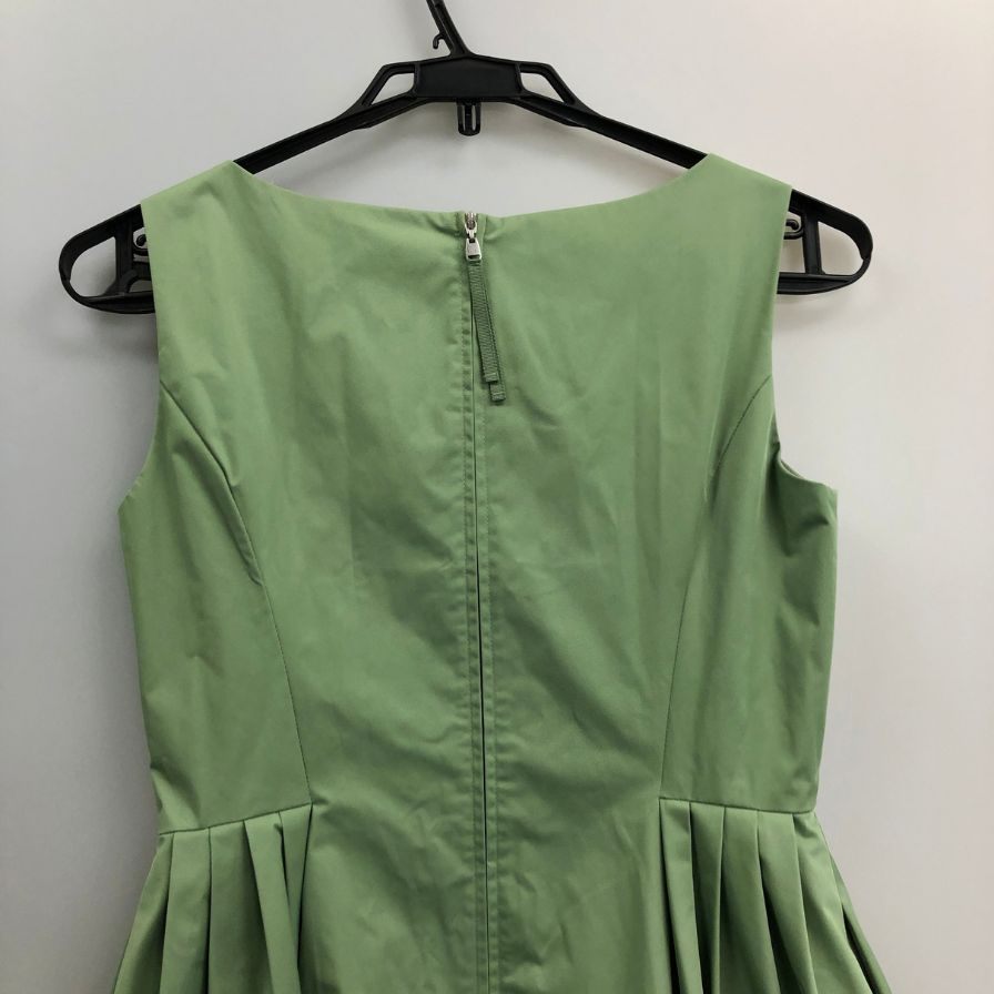 美品◆フォクシーニューヨーク ノースリーブフレアワンピース 34551-NA0FY106T レディース グリーン  サイズ40 FOXEY NEW YORK 【AFB36】