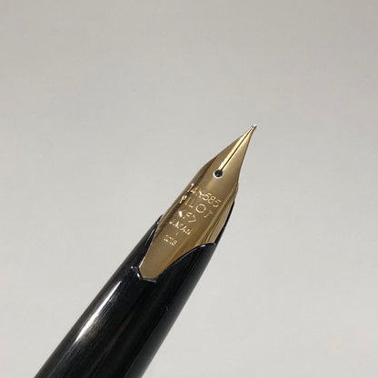 パイロット 万年筆 キャップ式 ペン先 14K 585 ブラック&ゴールド  PILOT【AFI14】