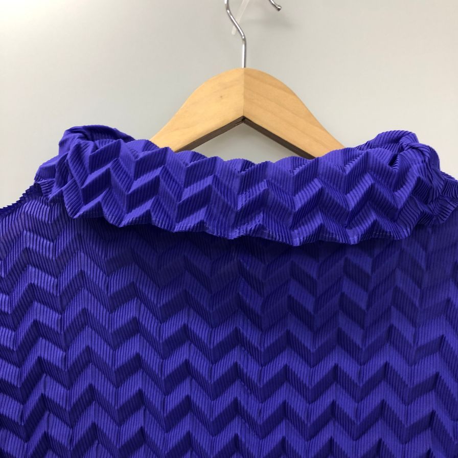 新品同様◆ミー イッセイ ミヤケ ジグザグ プリーツ カットソー ブルー フリーサイズ レディース me ISSEY MIYAKE 【AFB18】