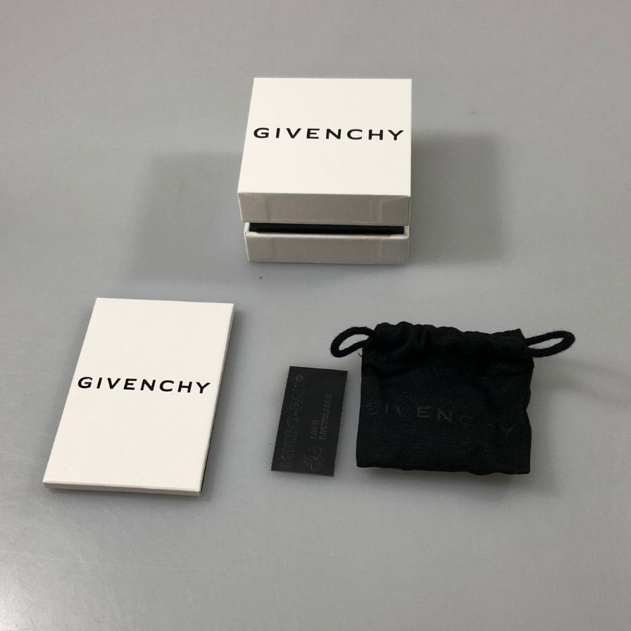 ジバンシィ 南京錠ピアス マットブラック レディース   GIVENCHY