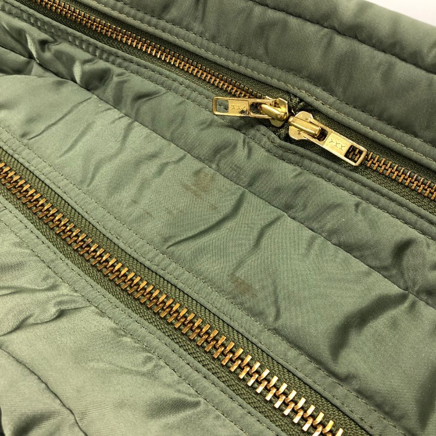 ✨良品✨ PORTER ポーター タンカー ハンドバッグ カーキ　ナイロン 吉田カバン ポーター タンカー 2WAY ショルダーバッグ カーキ