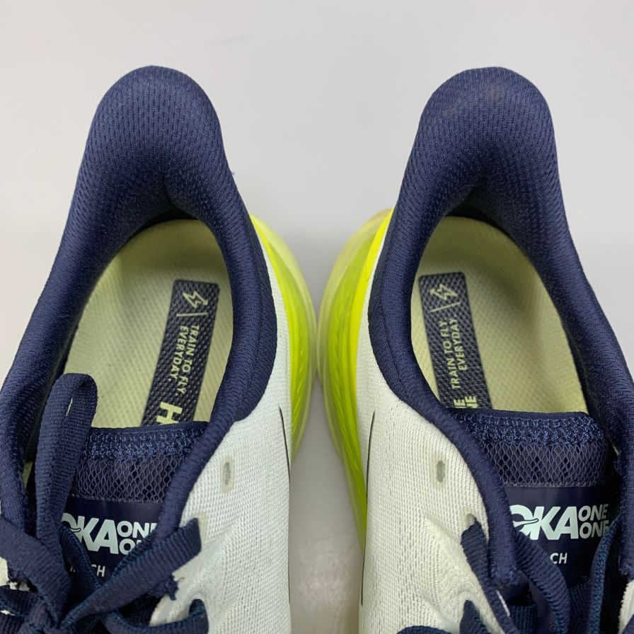 ホカオネオネ ローカットスニーカー bondi 7 wide ホワイト×イエロー メンズ 28㎝ F27220K HOKA ONE ONE 約28.0cm【AFC41】