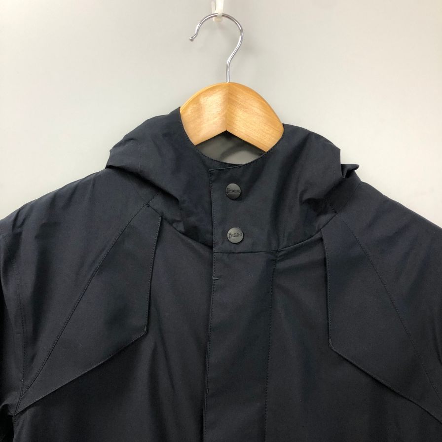 美品◆ヘルノ コート PA001UL-11101-9290 ゴアテックス レインコート フーディ メンズ ブラック サイズ50 HERNO 【AFB22】