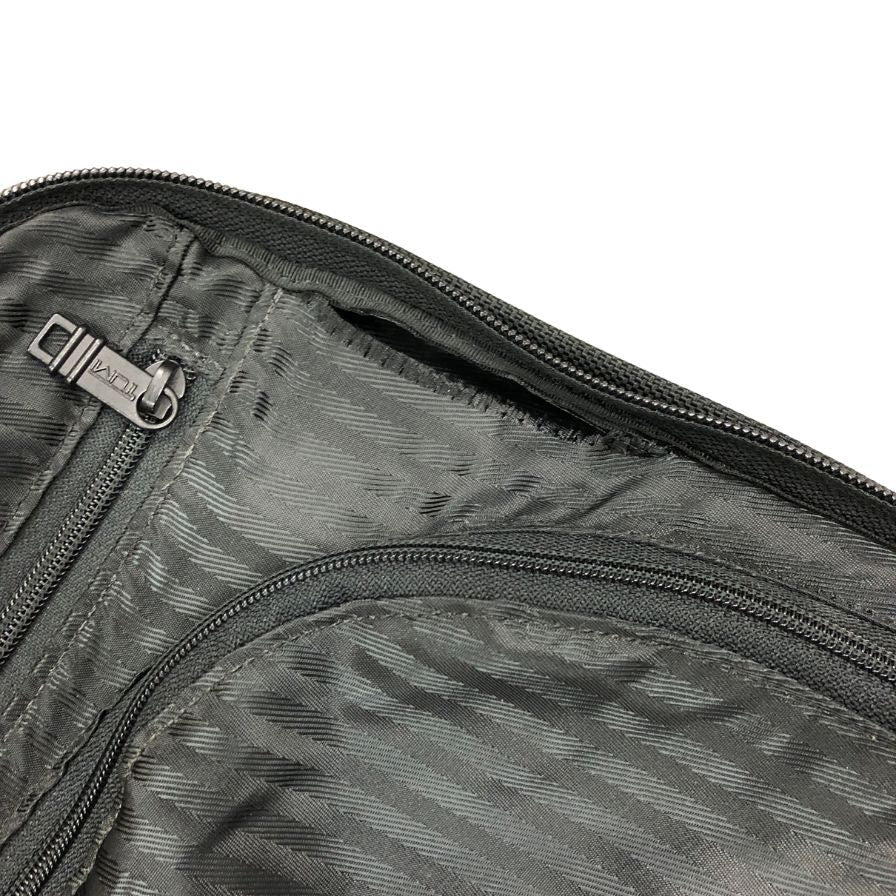 トゥミ ガーメントキャリーケース 2241D3 USA製 ユニセックス ブラック TUMI【AFE8】