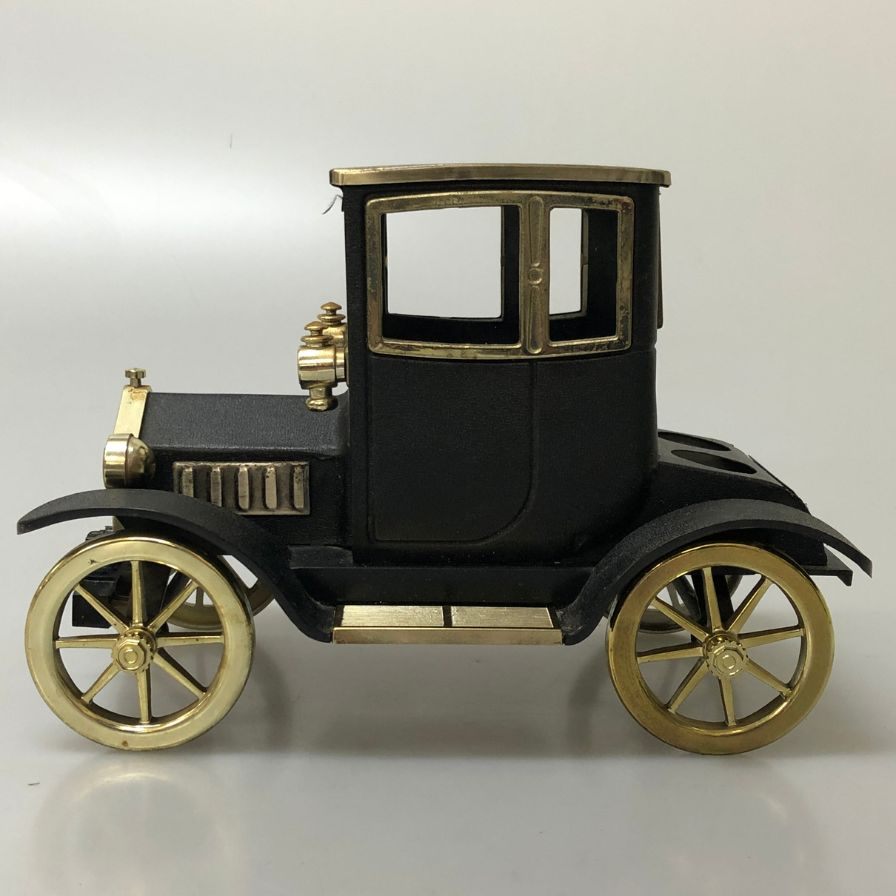【レトロ】ビッグ T ウイスキーボトル ディスプレイ クラシックカー ボトル＆グラス無 BIG T【AFI28】【中古】