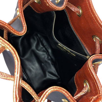ボッテガヴェネタ ショルダーバッグ 巾着型 レザー ゴールド金具 ブラック BOTTEGA VENETA【AFE6】