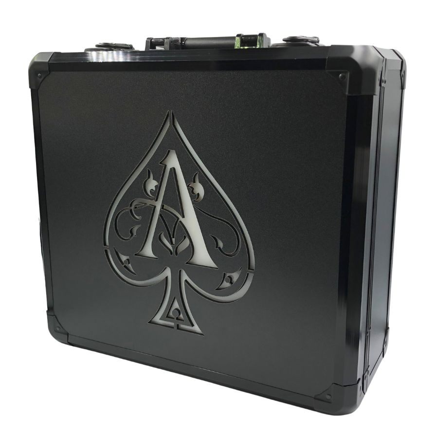 アルマンド ブリニャック アタッシュケース LEDライト付属 3本入り ARMAND DE BRIGNAC【AFE10】【中古】