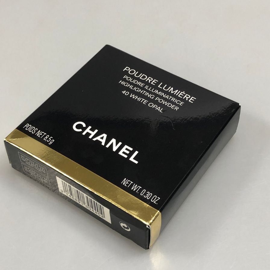 シャネル POUDRE LUMIERE プードゥル ルミエール 40 ホワイト オパール フェイスパウダー CHANEL【AFI29】【中古】